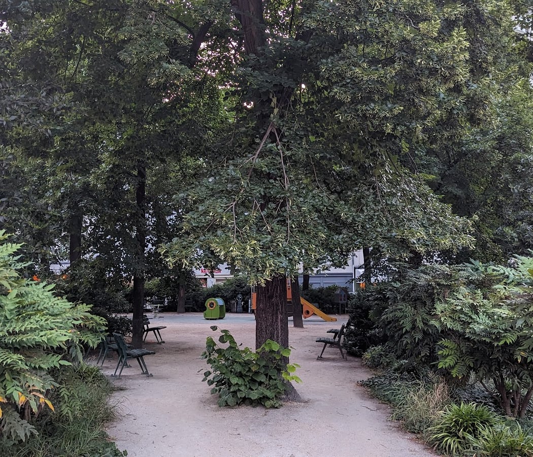 square Gaston-Baty 1