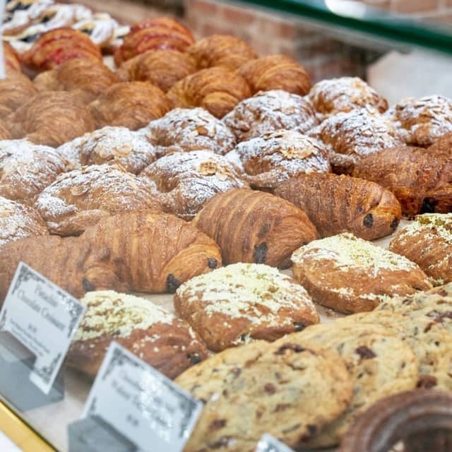 Patis Bakery 1