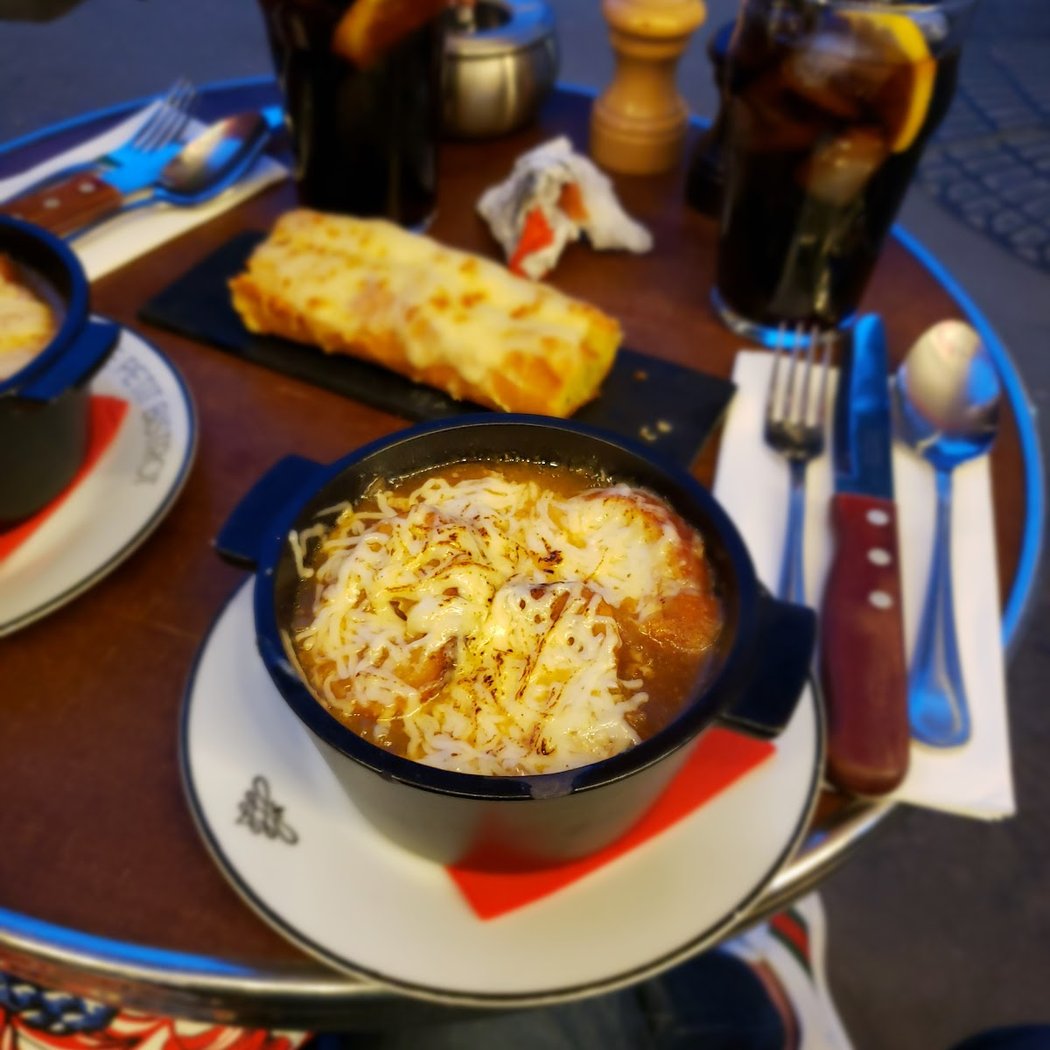 Le Petit Bistrot 1