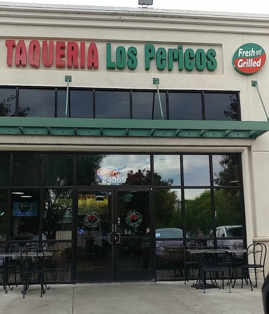 Los Pericos Taqueria 2