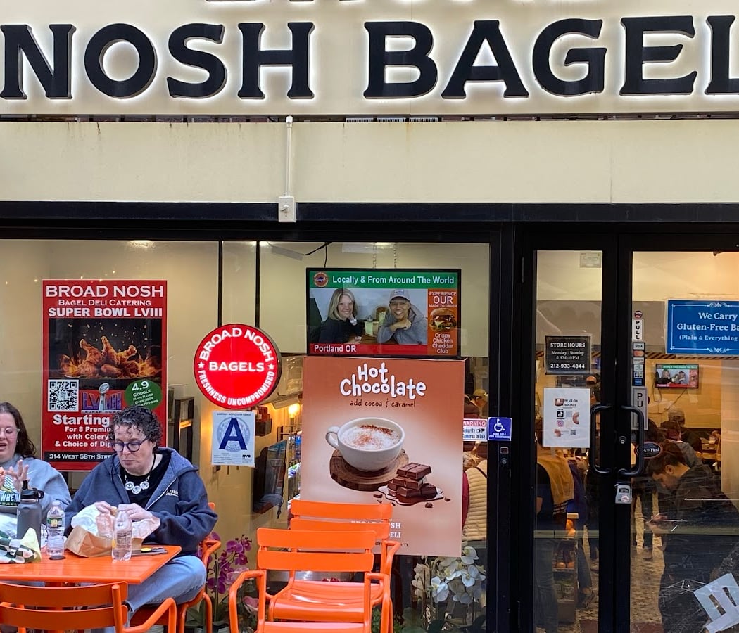 Broad Nosh Bagels Deli & Catering 58th Street 2