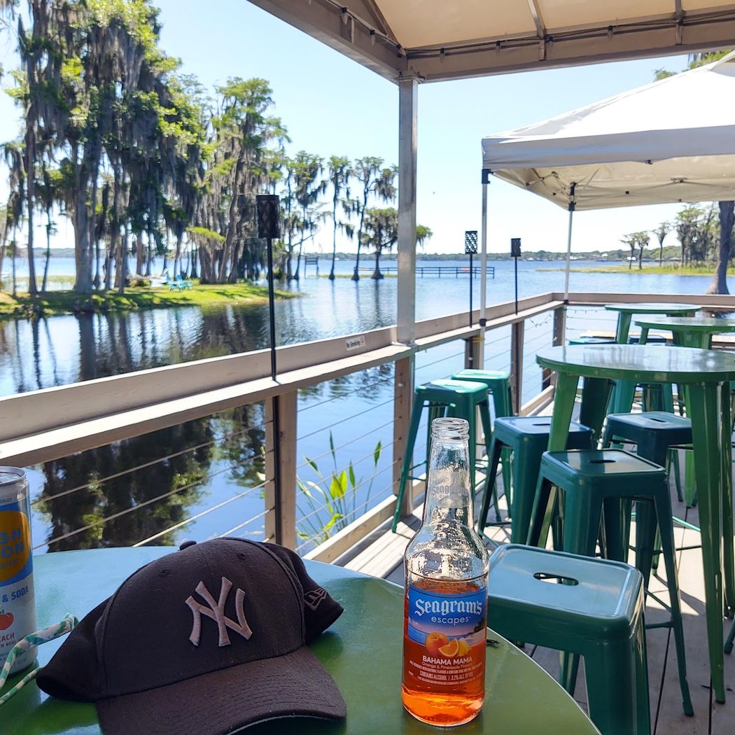The Cove Bar 1