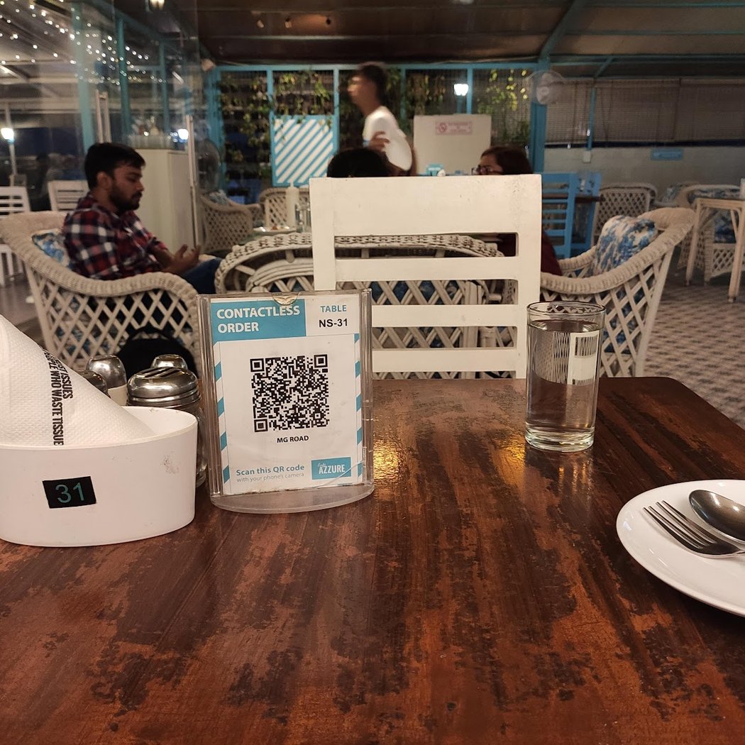Cafe Azzure 2