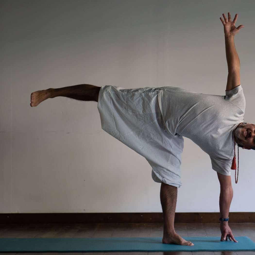 Yoga Ancestral Sevilla 1