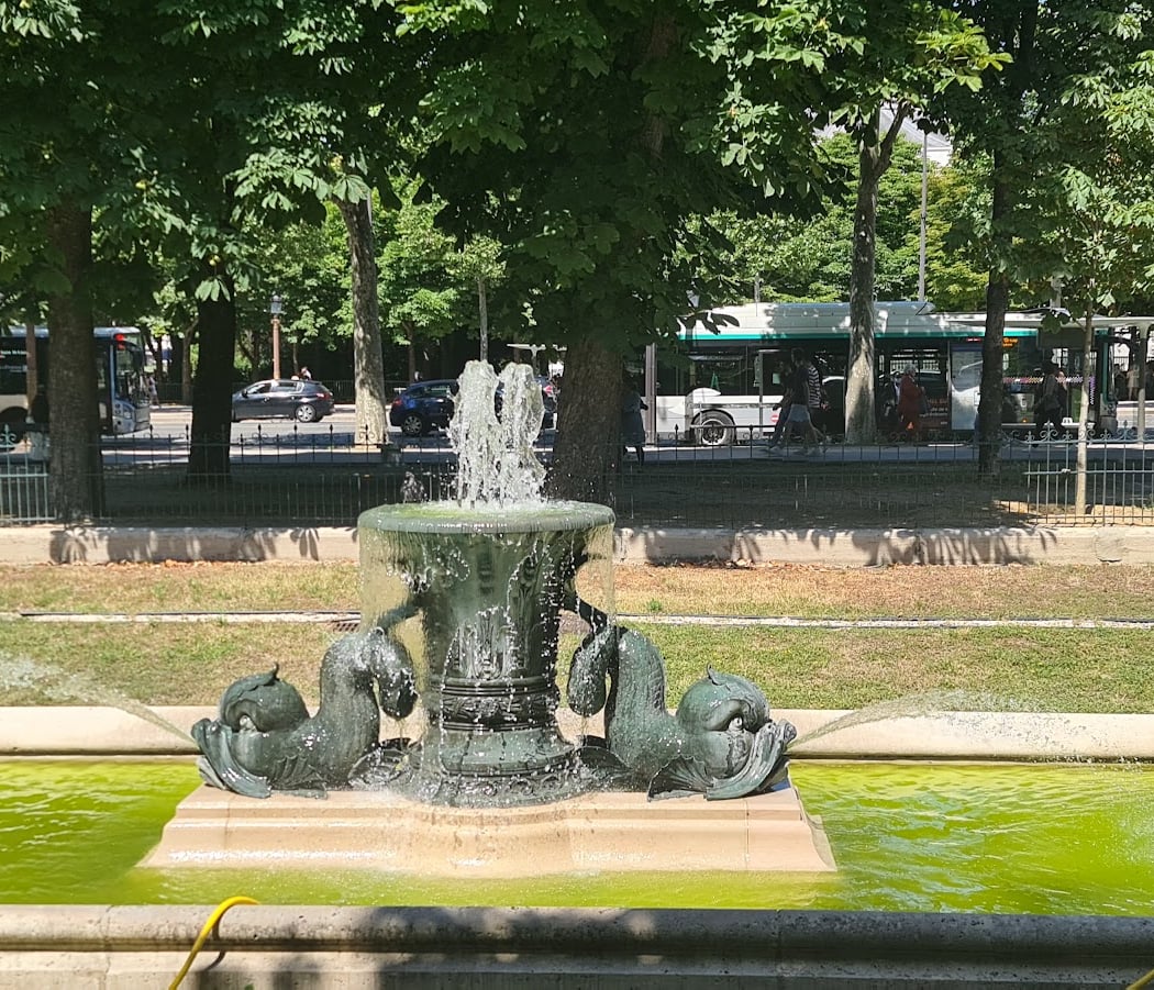 Pl. Clemenceau 2