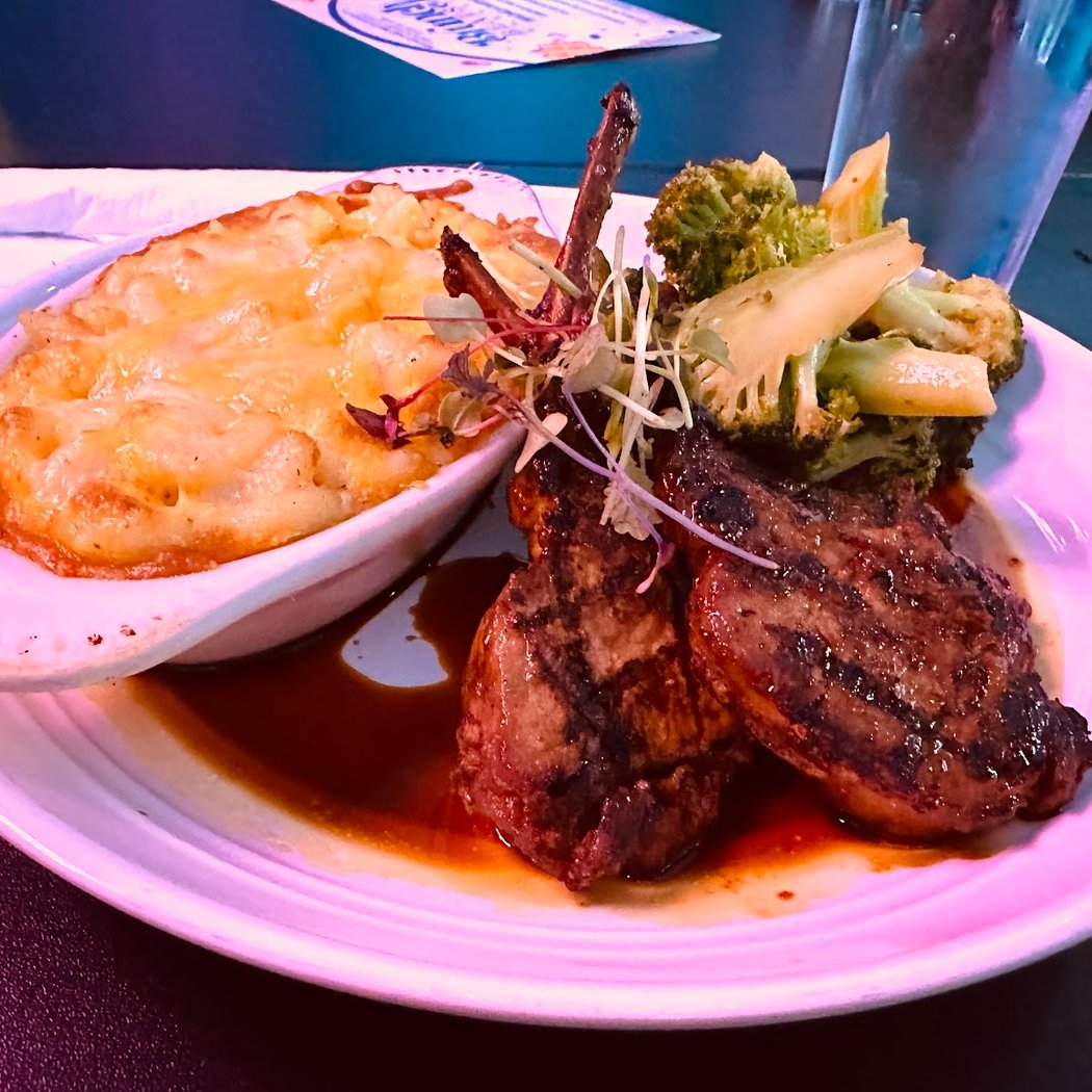Vessel Bar & Grill 1