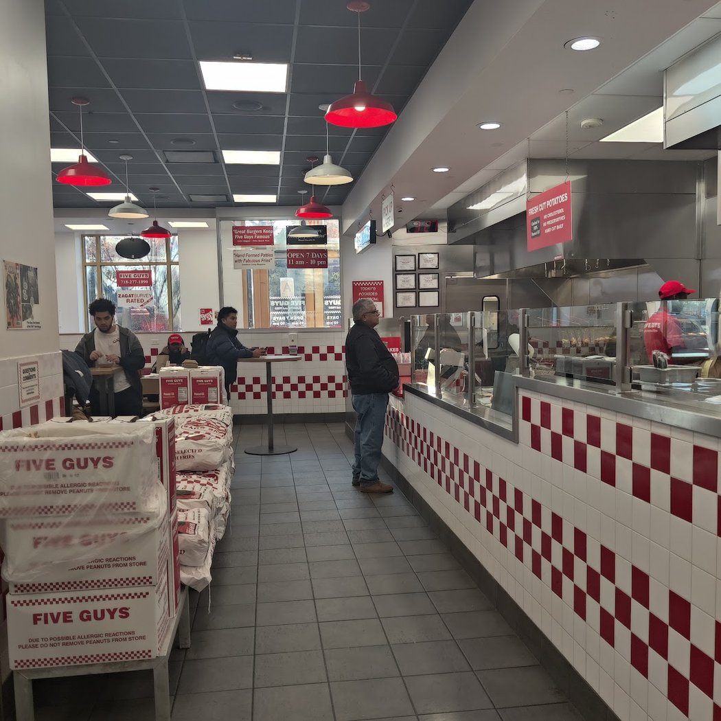 Five Guys 3