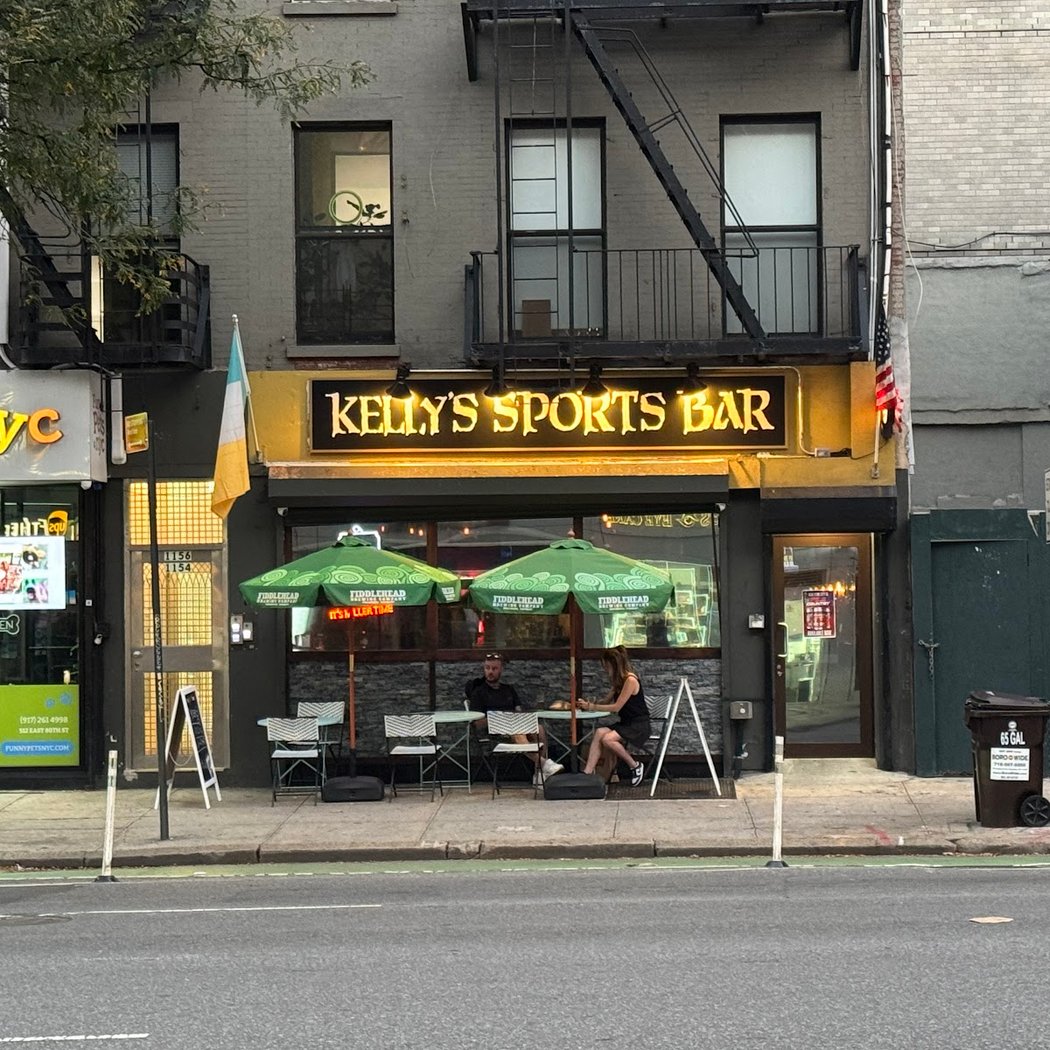 Kelly's Sports Bar 3