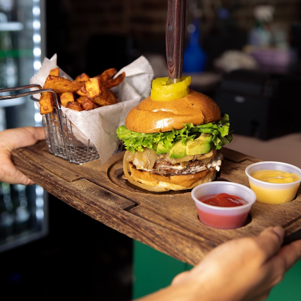 KX Burger & Beyond 3