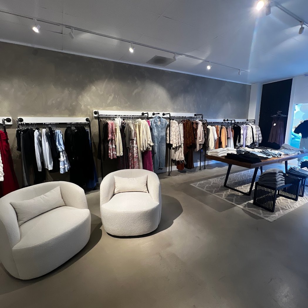 Shop Remi B 3