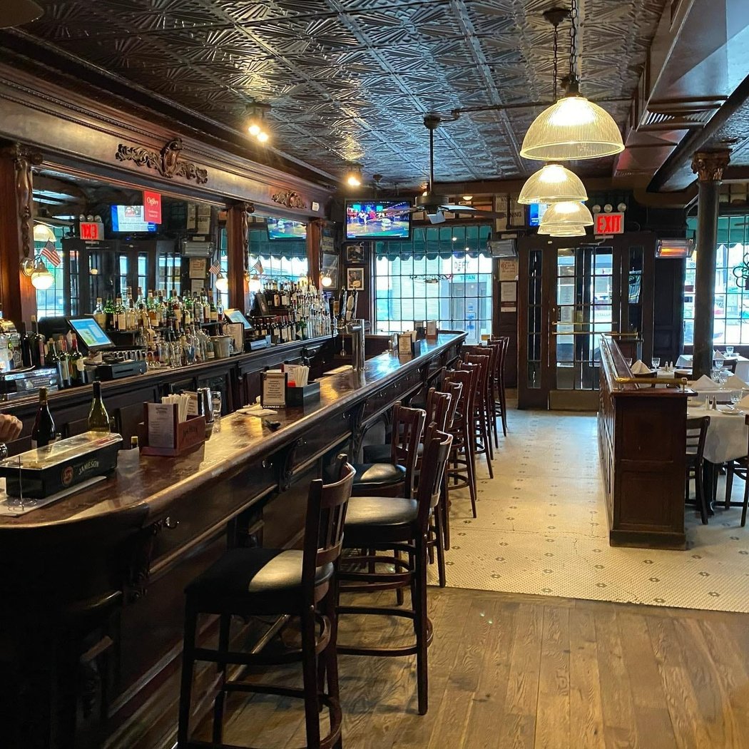 The Landmark Tavern 4