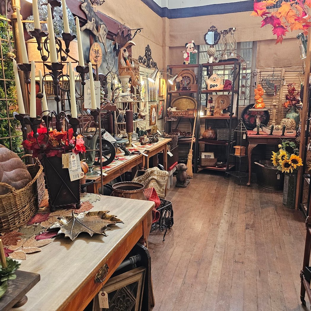Le Marche Emporium 2