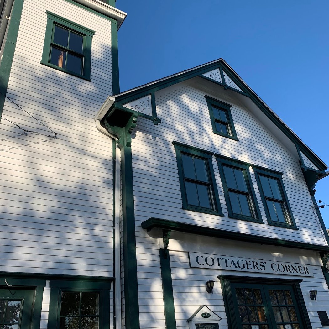 A Vineyard Vanguard:The Bluff's Jazz Speakeasy 2