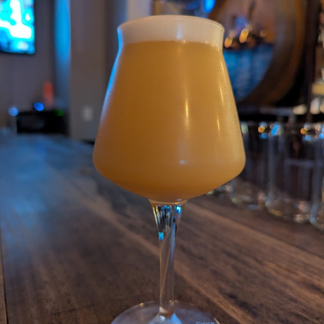 City Hops Craft Beer and Wine Bar 1