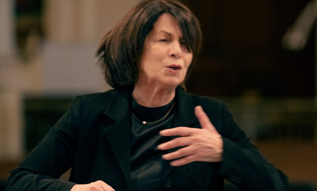 Paris Mozart Orchestra / Claire Gibault 3