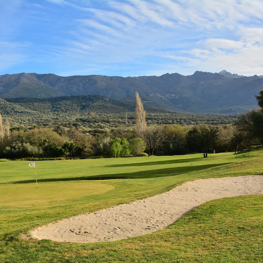 Golf Reginu 1