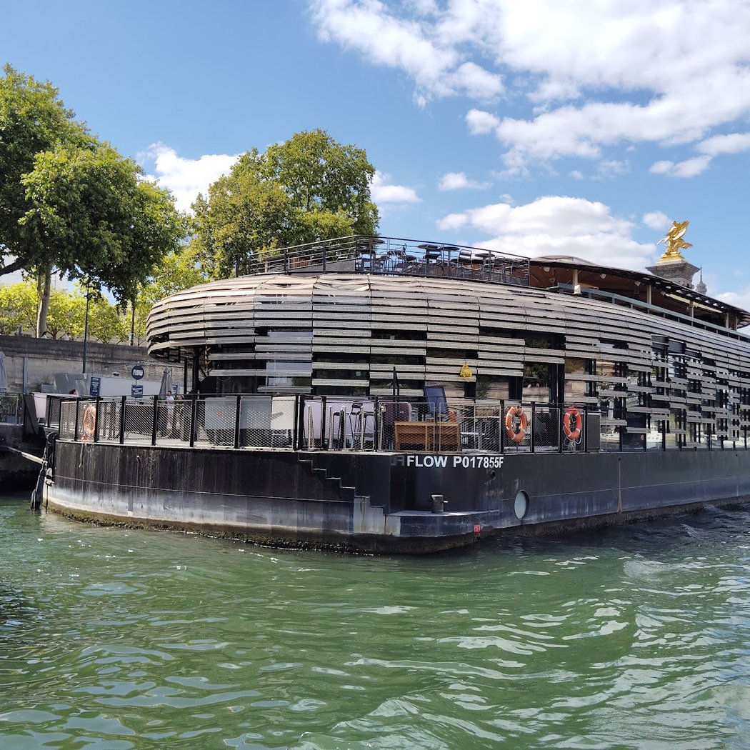 REVEILLON ROOFTOP BOAT DELUXE LE FLOW "Alexandre III NEW YEAR 2026" 3