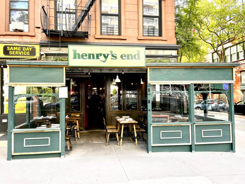 Henry's End 2