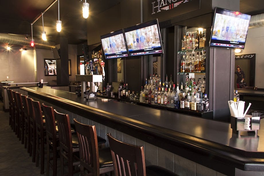 Hangar 11 Burgers & Brews 2