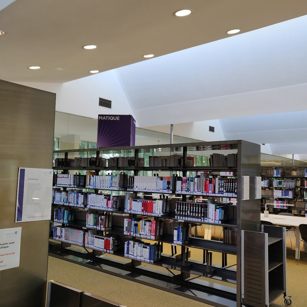 Bibliothèque 3
