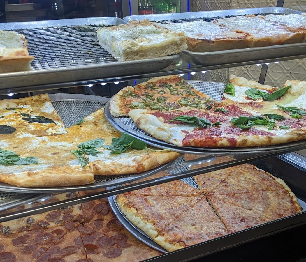 Uncle Sam's Pizza 3