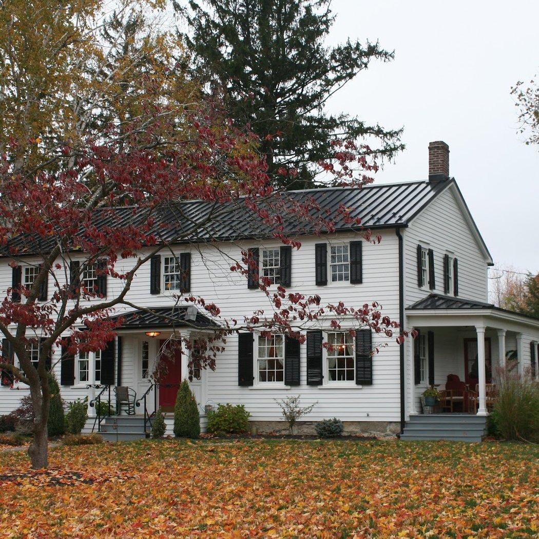 WARWICK'S WHITE HOUSE 2