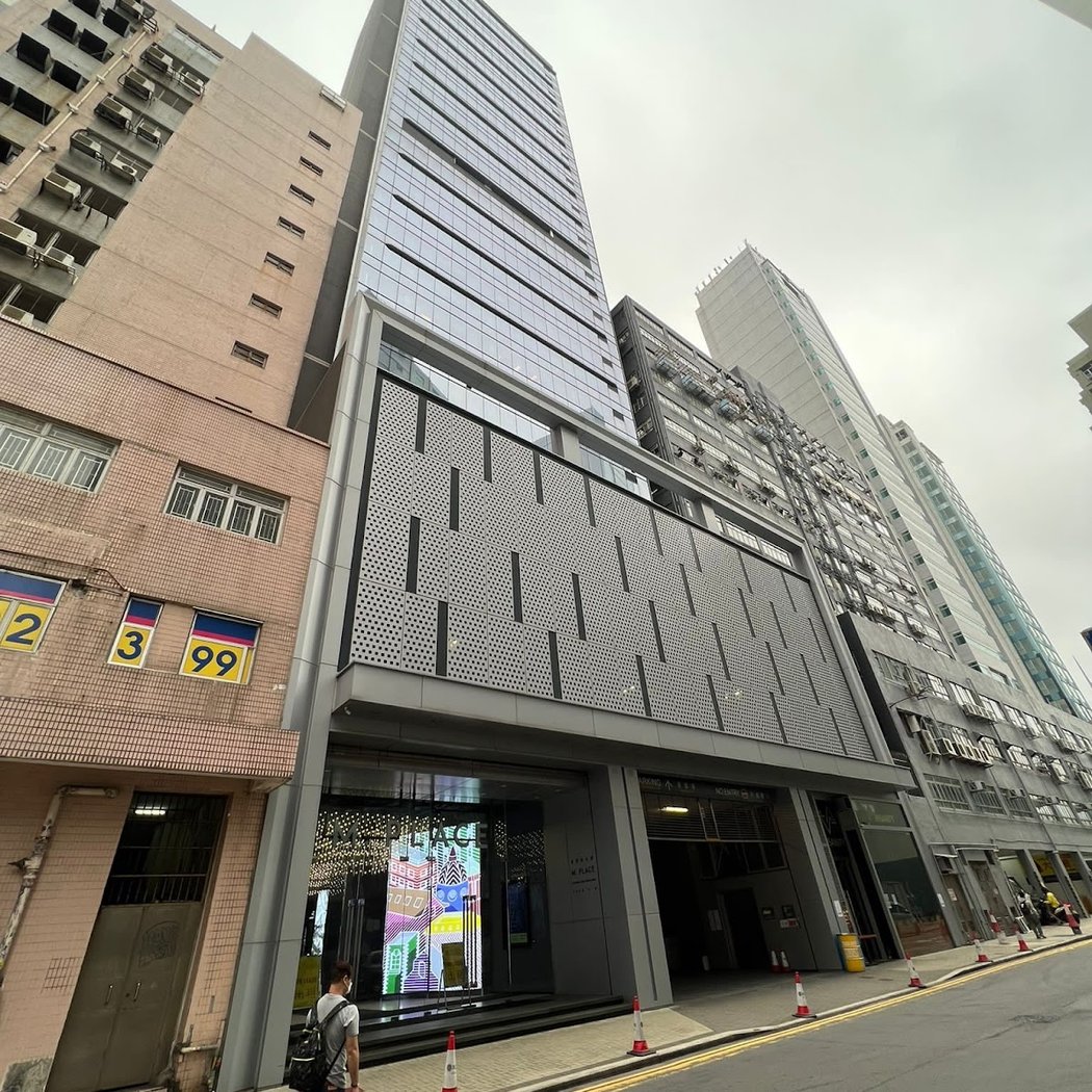 M Place 3