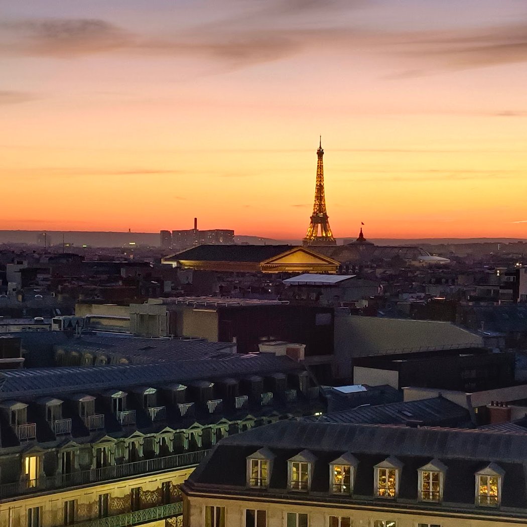 La patinoire éphémère en Rooftop des Galeries Lafayette 5