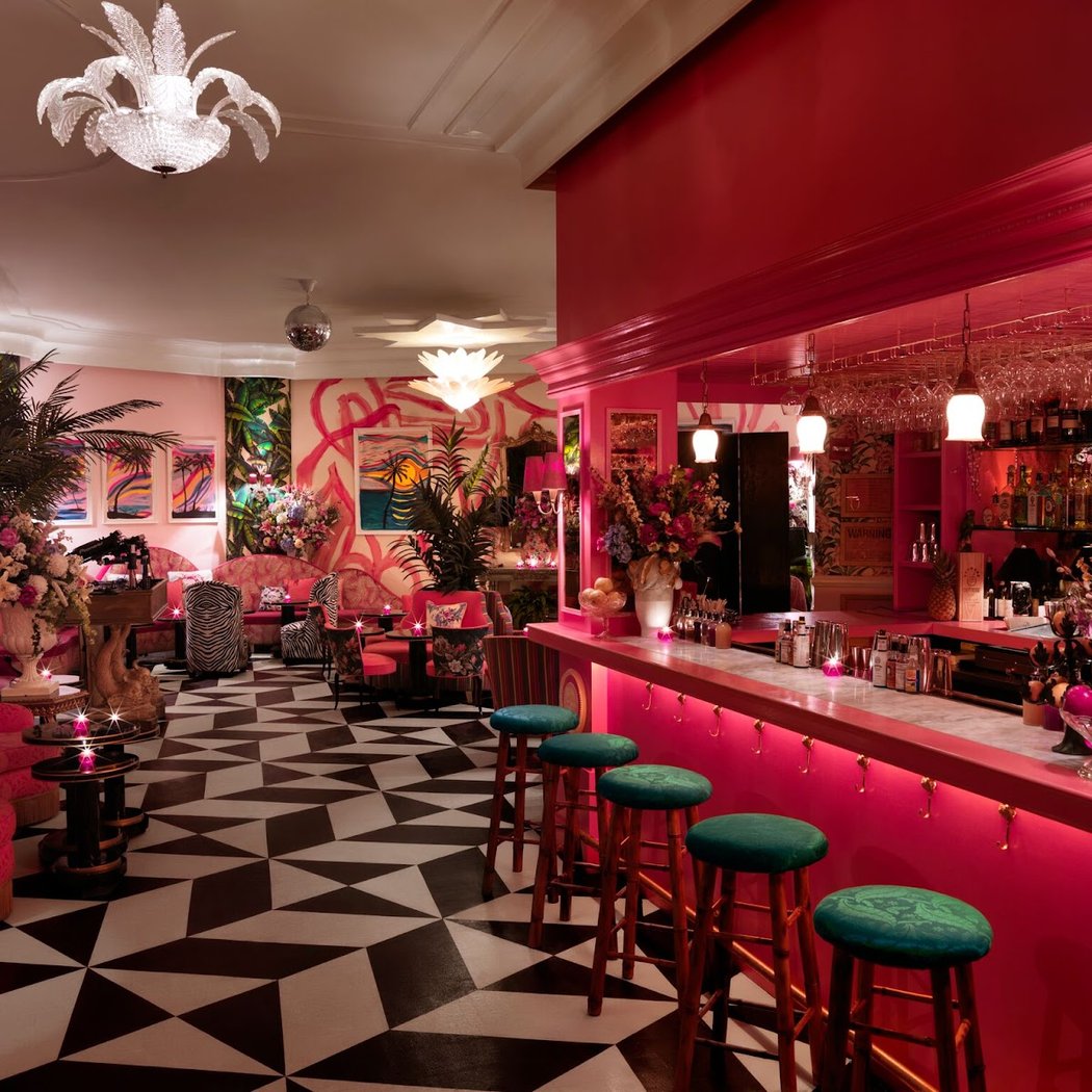Paul's Cocktail Lounge 2
