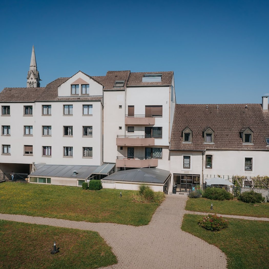 Hôtel Henry II Beaune Centre 2