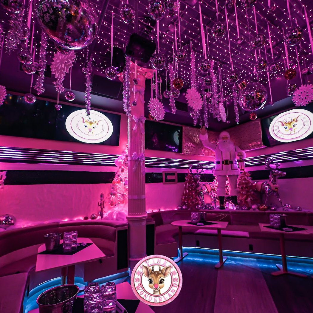 Pink Wonderland New York - Christmas Bar 3