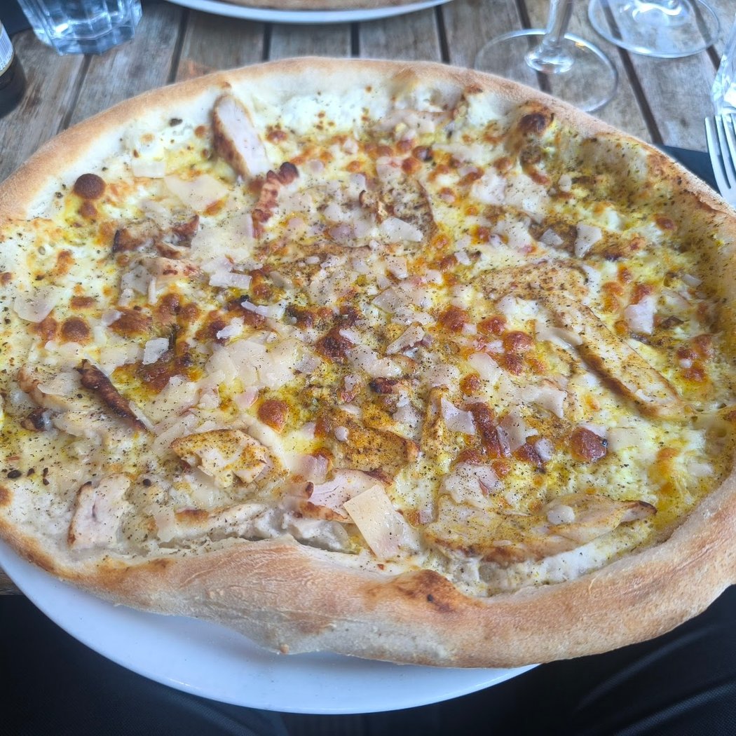 Au Comptoir À Pizzas . Fontainebleau 3