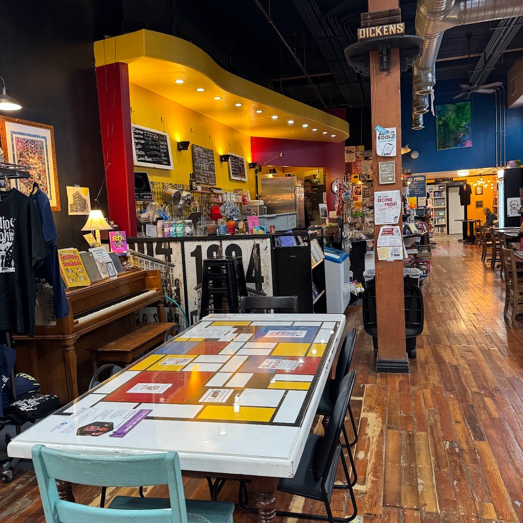 Open Mic at Artisans Books & Coffee 1