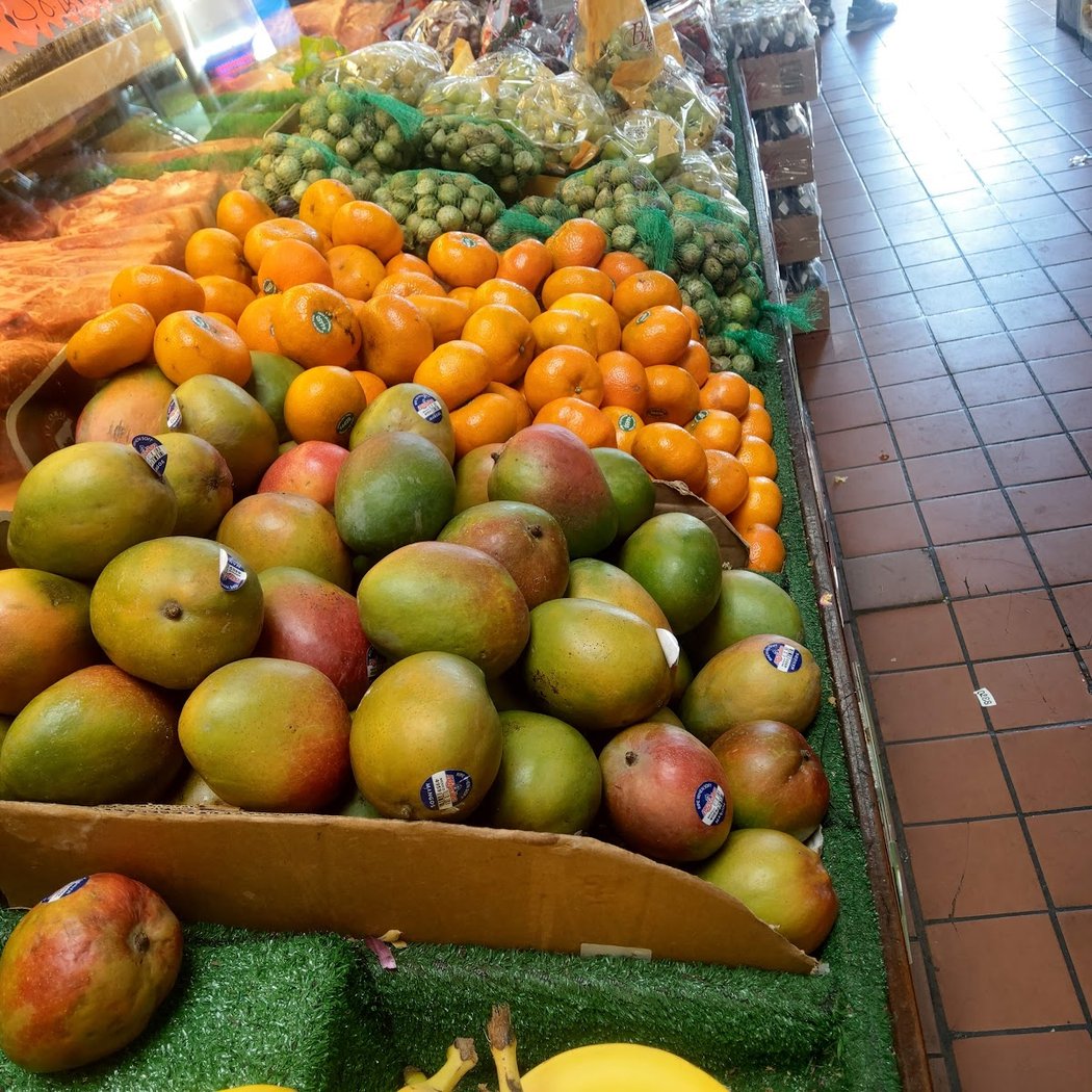 La Loma Produce #9 1