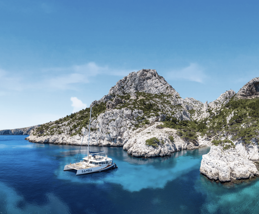 AMC Cape Grace Marseille - Sorties en mer en catamaran dans les Calanques 1