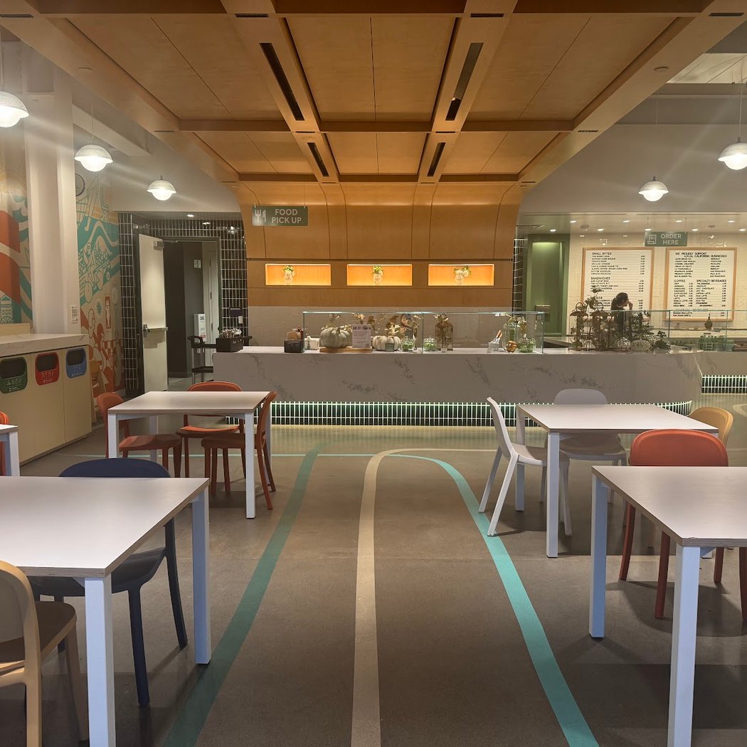 Cafe at Mountain View 3