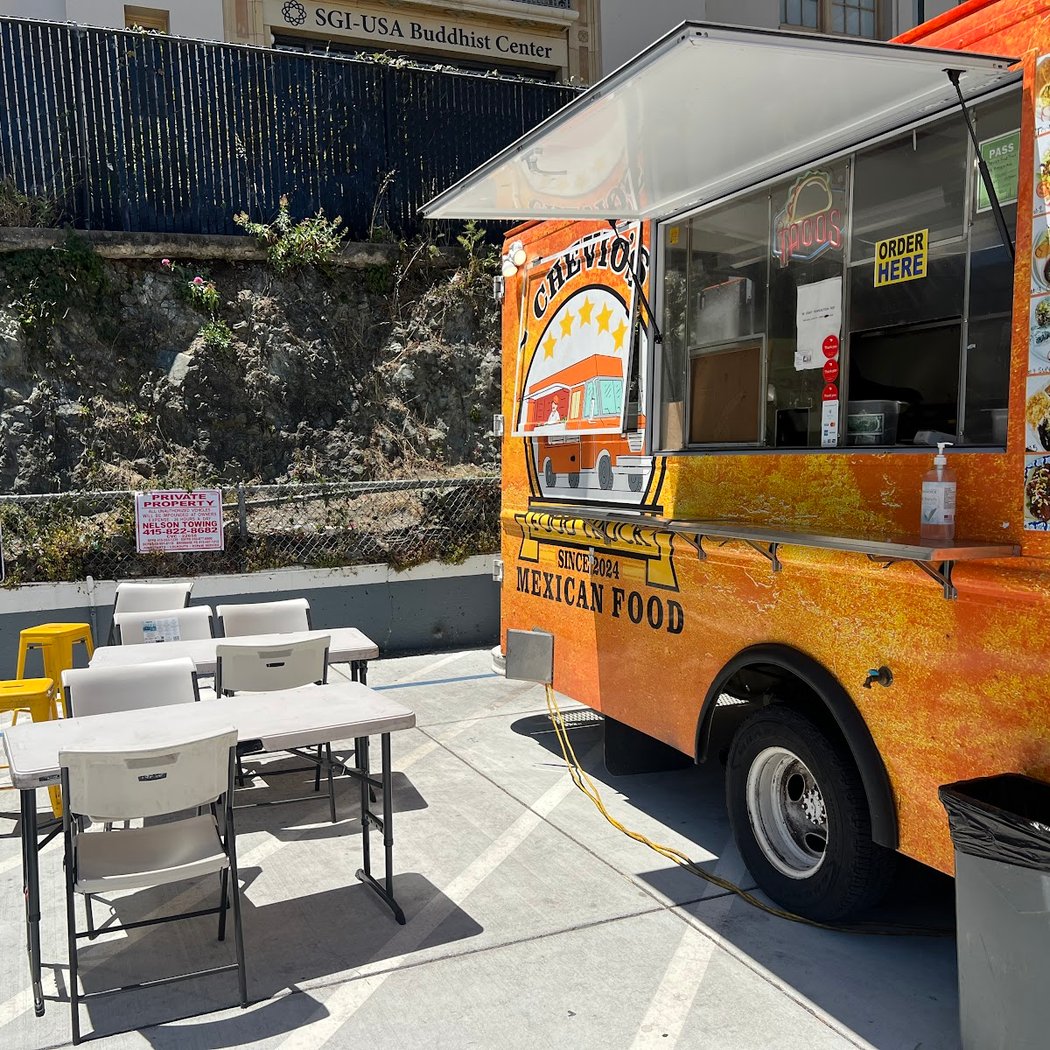 Chevio’s food truck 2