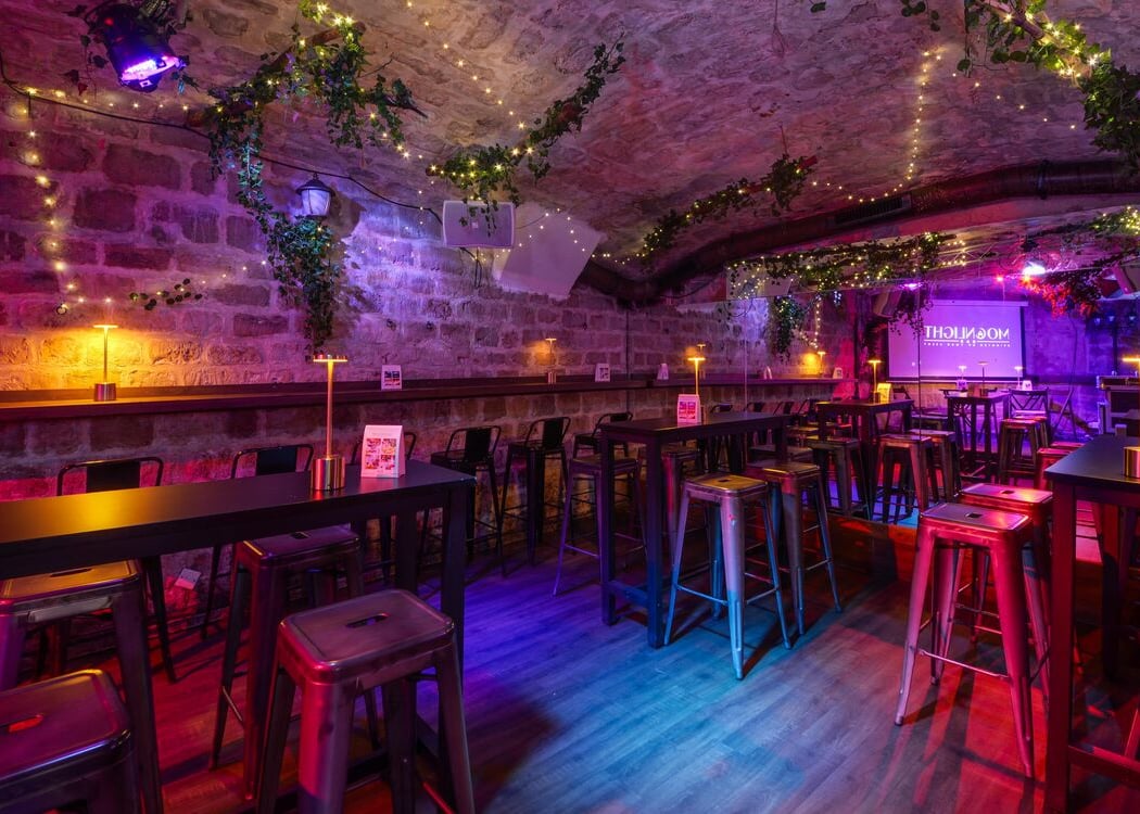 Moonlight Bar 2