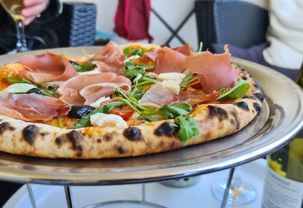 Storia Pizza la Valentine 3