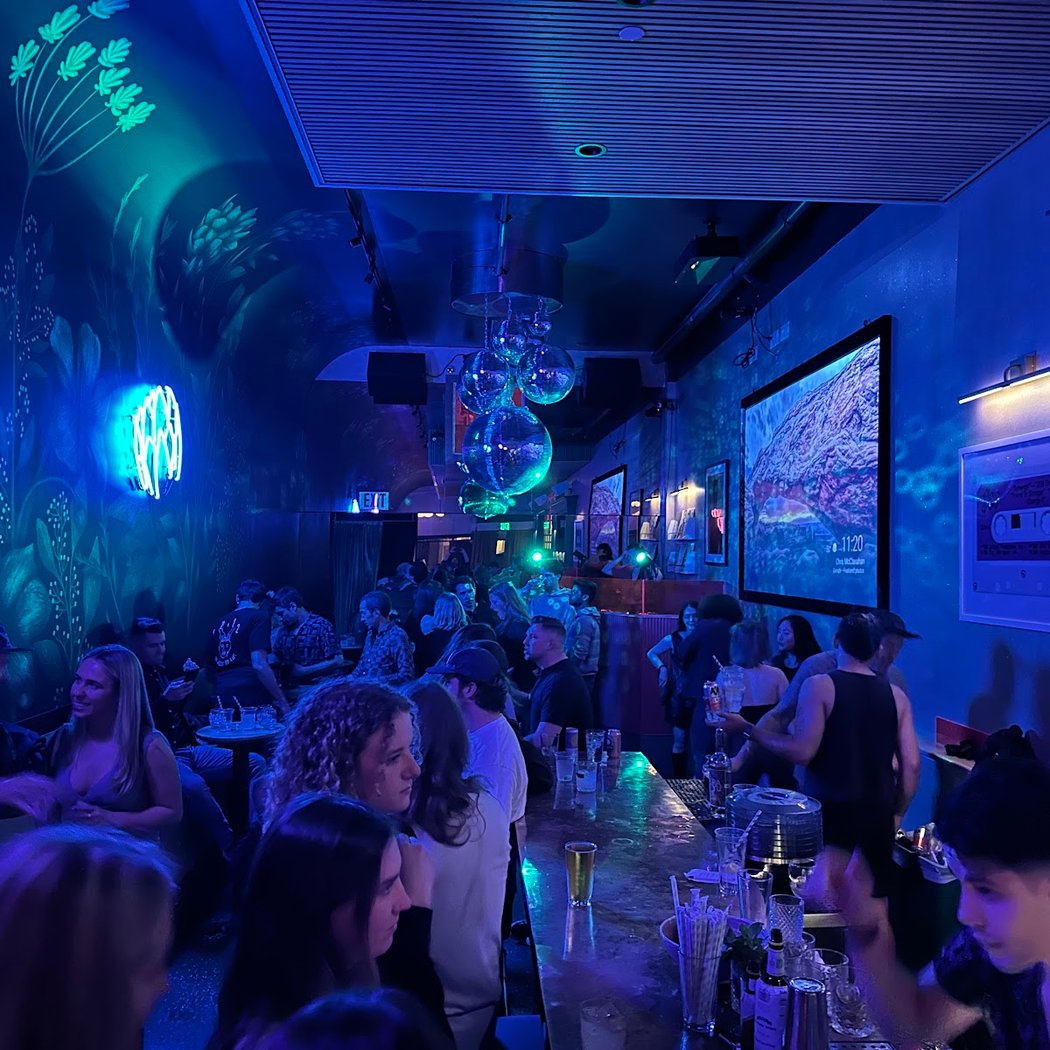 ZHUZH BAR 1
