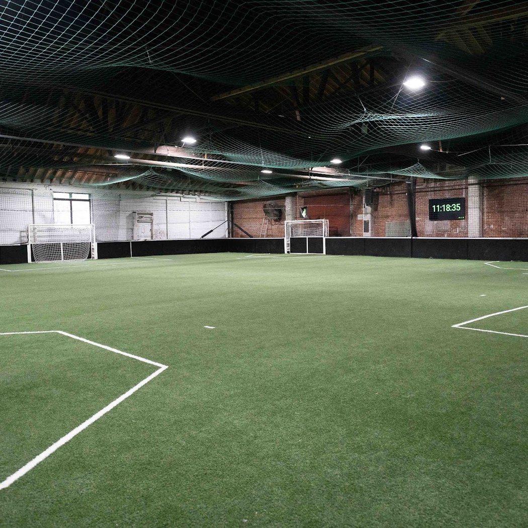 Play Soccer 2