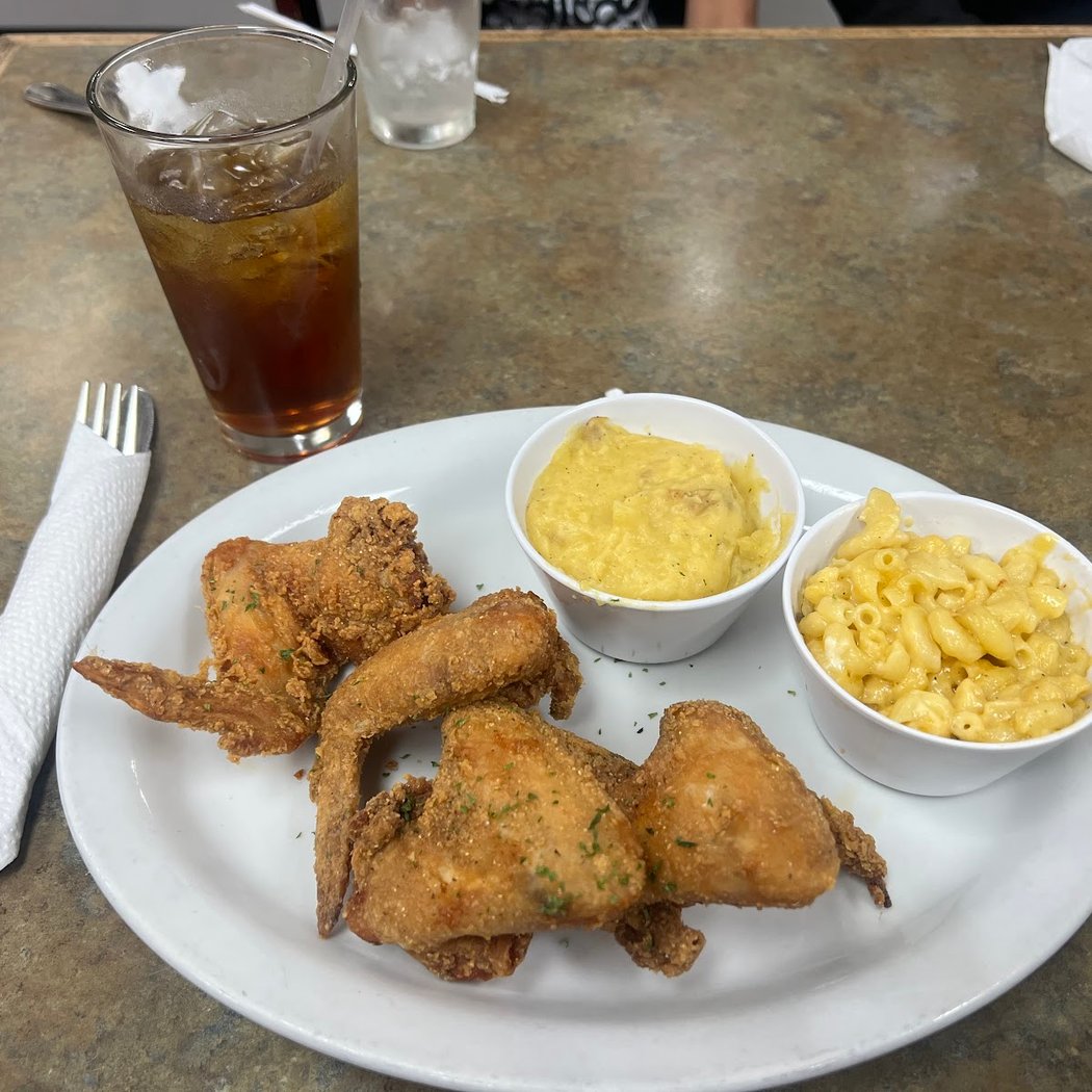 Aunt Bill's Soul Food Cafe CA 2