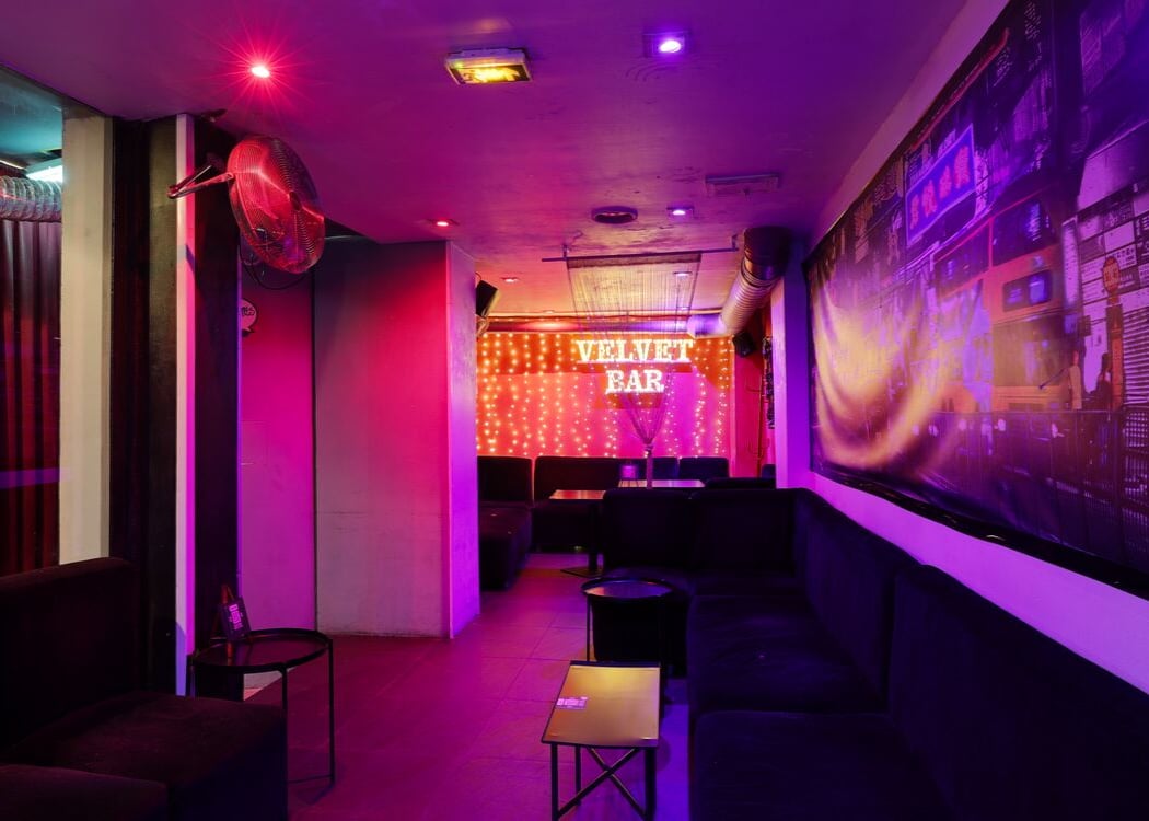 Velvet Bar Paris 5