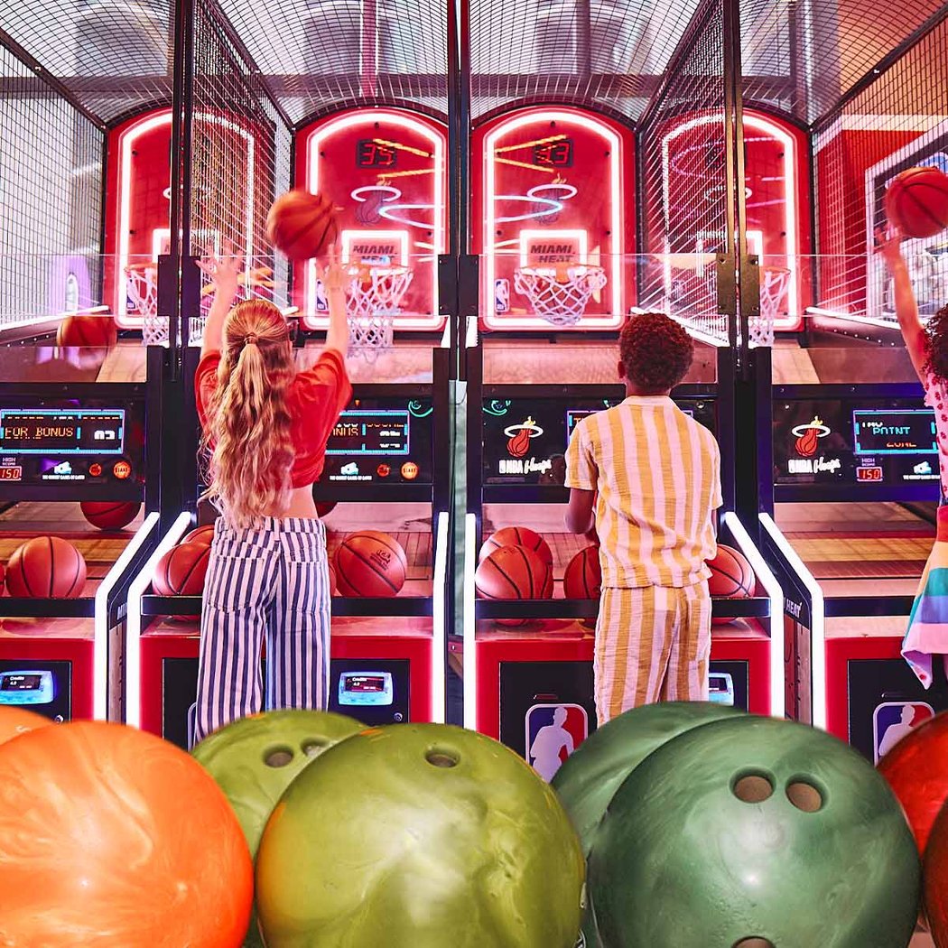 Unlimited Bowling & Arcade Play 1