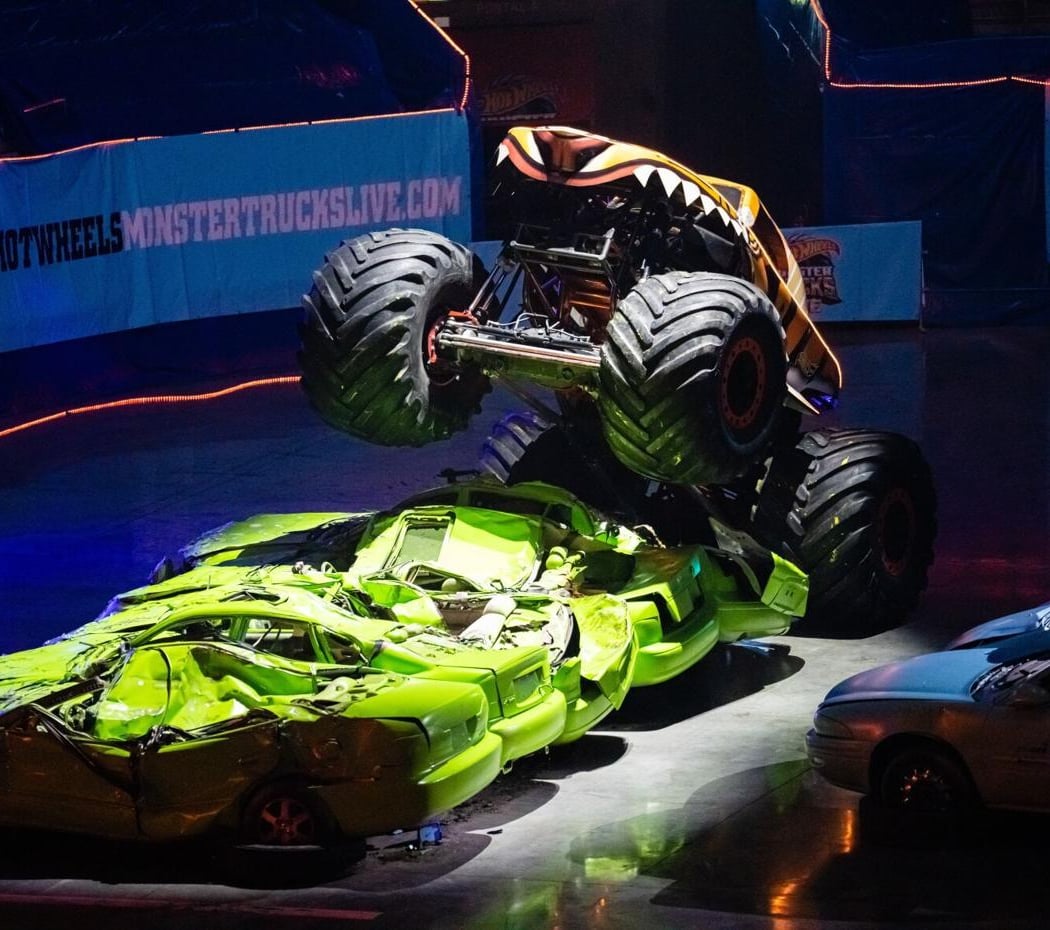 Hot Wheels Monster Trucks Live 1
