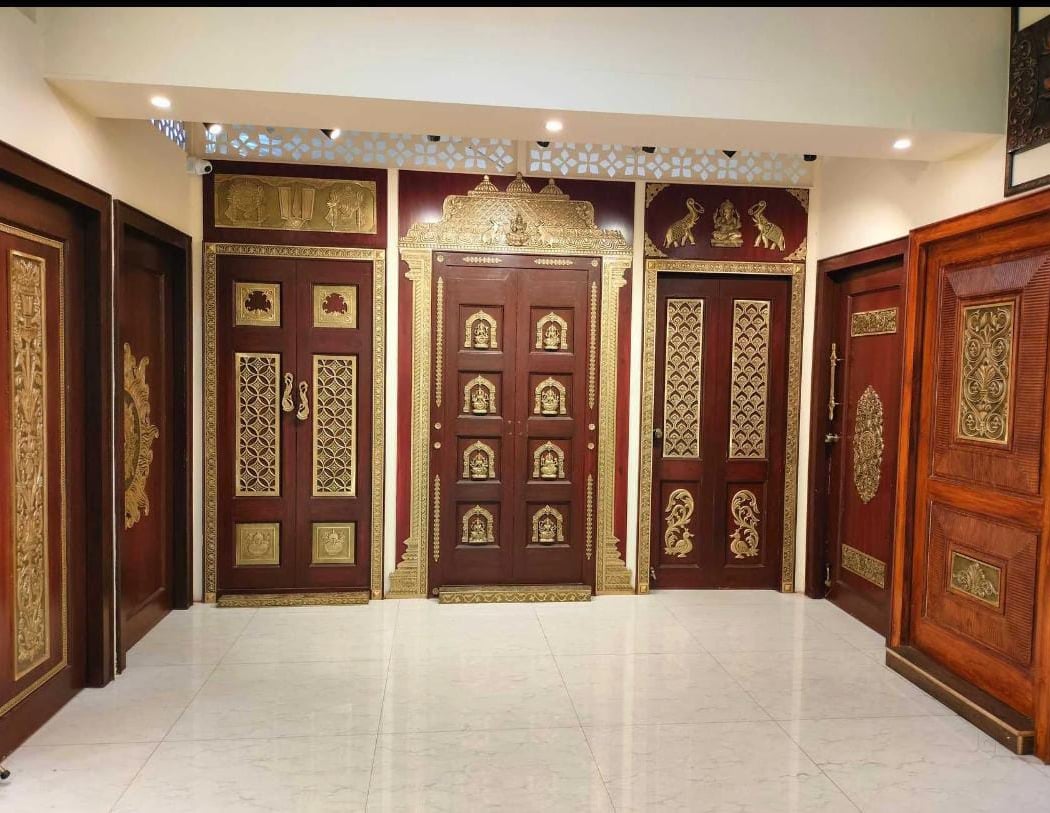 Elegant interior art gallery 2