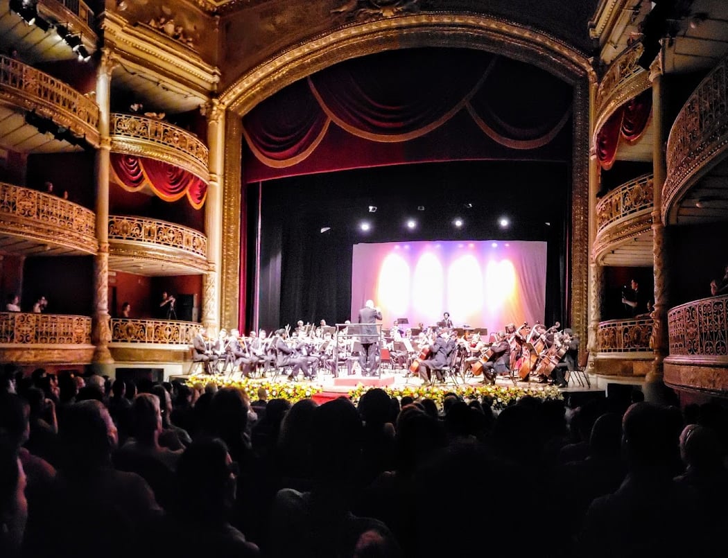 Santa Isabel Theater 3