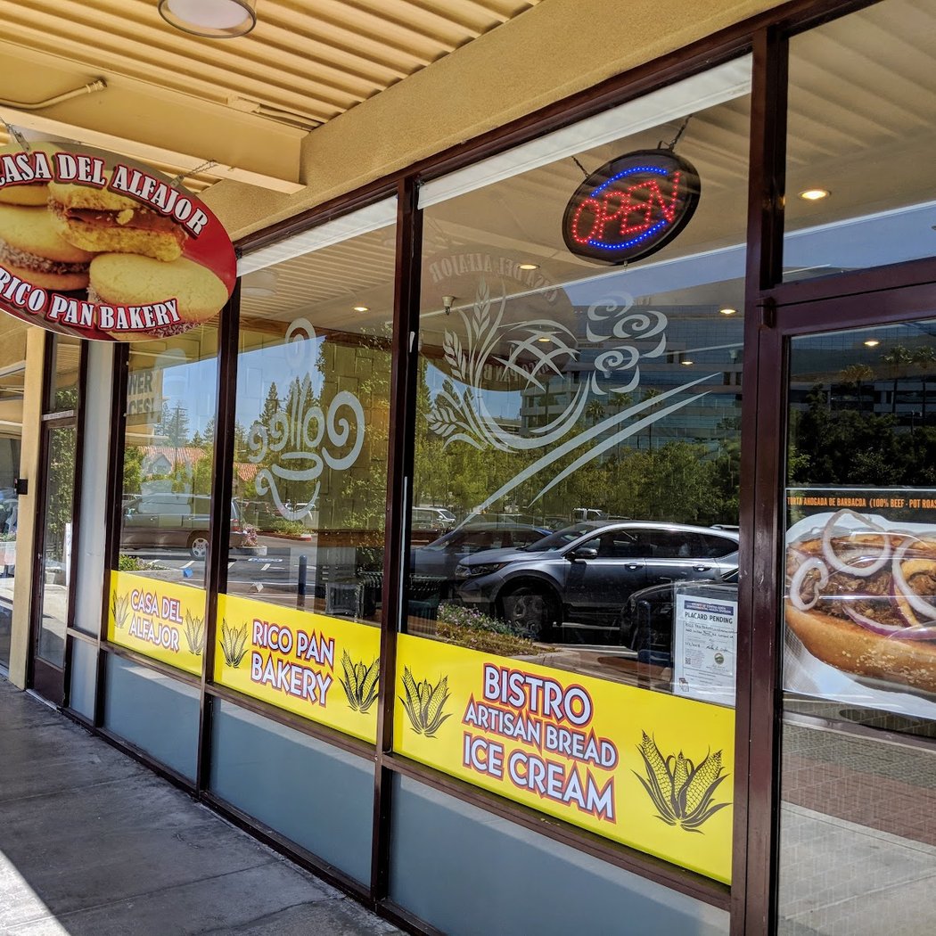 Casa Del Alfajor - Rico Pan Bakery 2