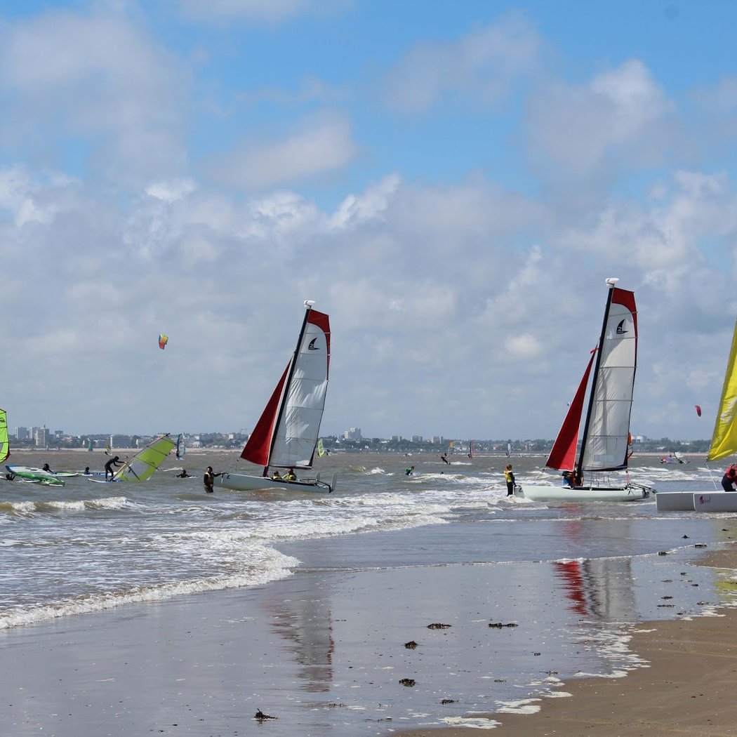 Char à Voile, Catamaran, Planche à Voile, Marche Aquatique 4