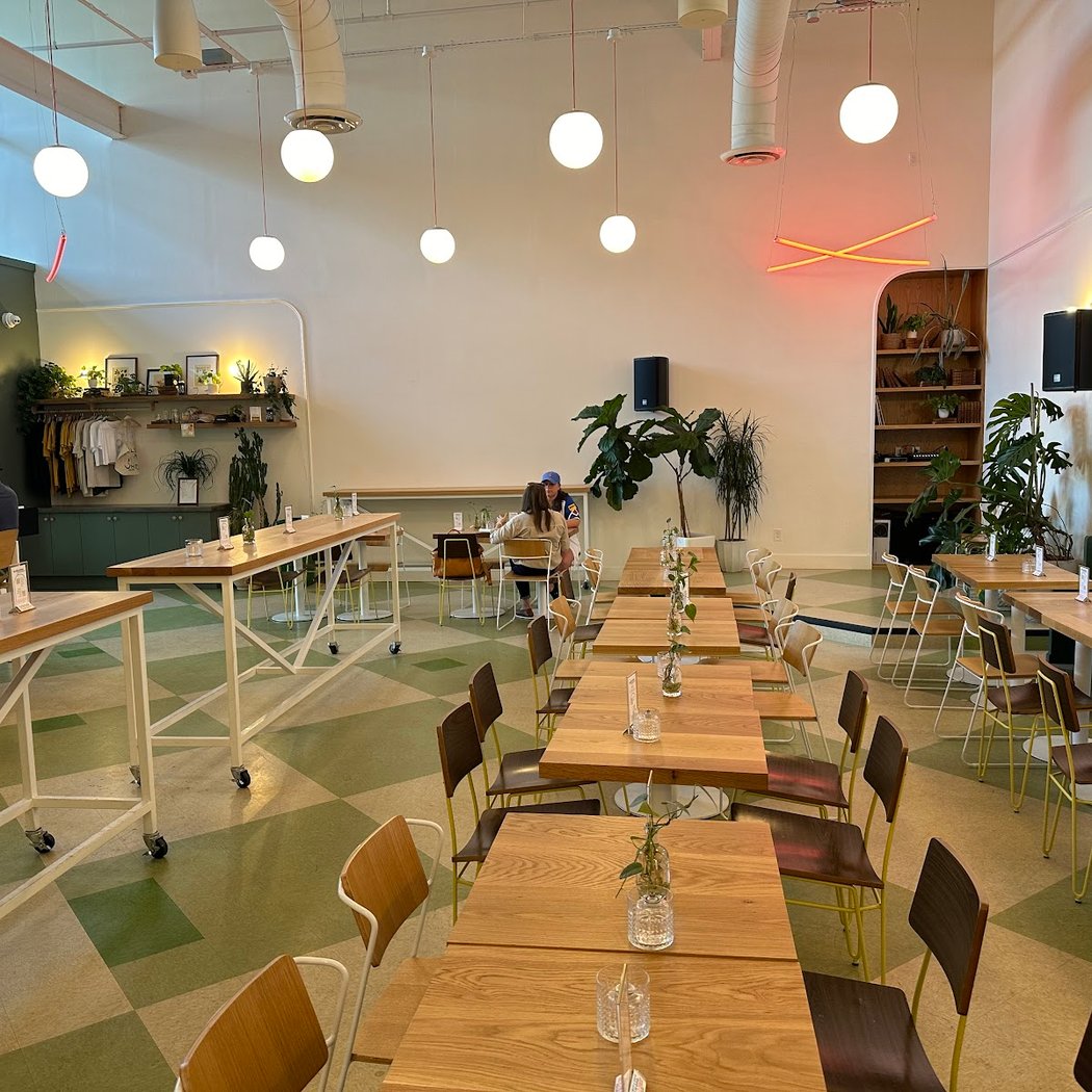 Elsewhere Brewing Greenhouse Taproom - West Midtown 2